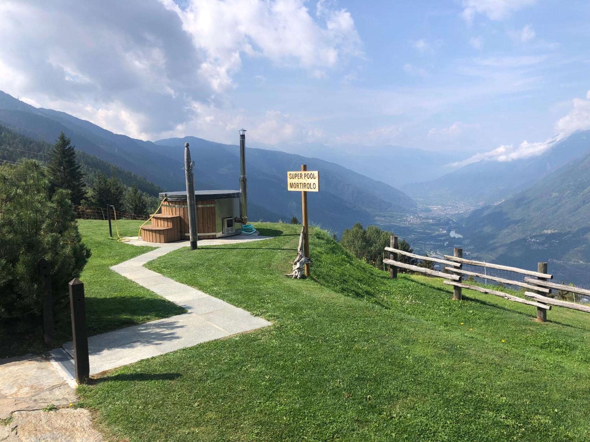 Holiday Creek Mortirolo Mazzo di Valtellina Luaran gambar